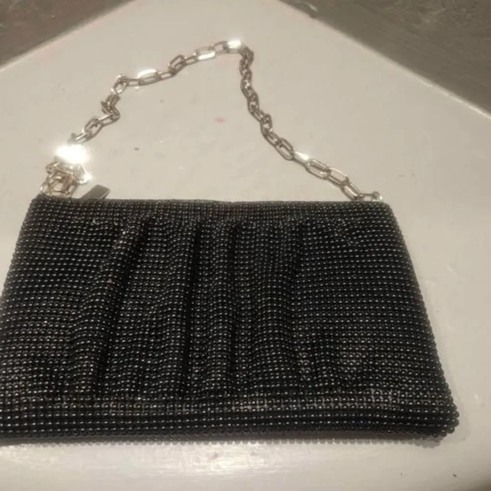 La Regale chic black